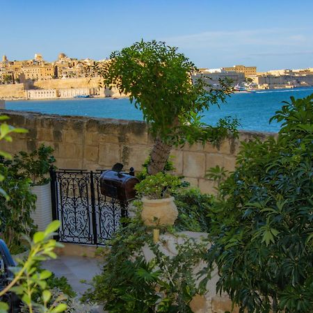 Seagull Birgu - Waterfront Home Екстериор снимка