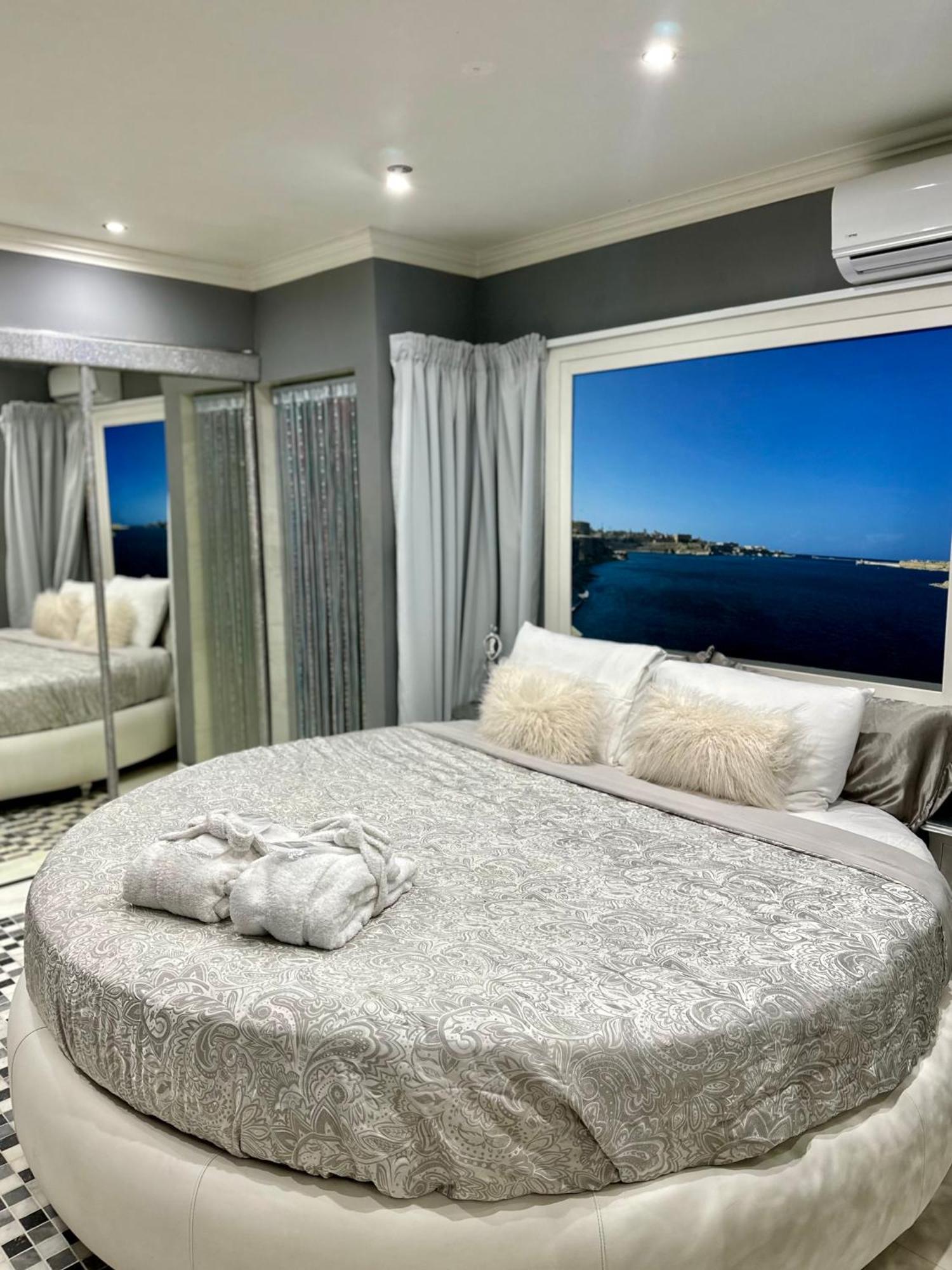 Seagull Birgu - Waterfront Home Екстериор снимка