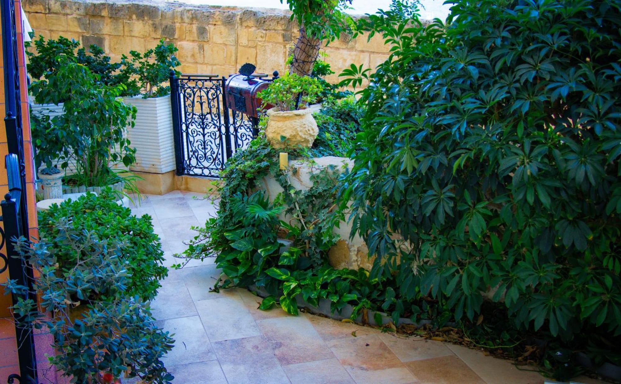 Seagull Birgu - Waterfront Home Екстериор снимка