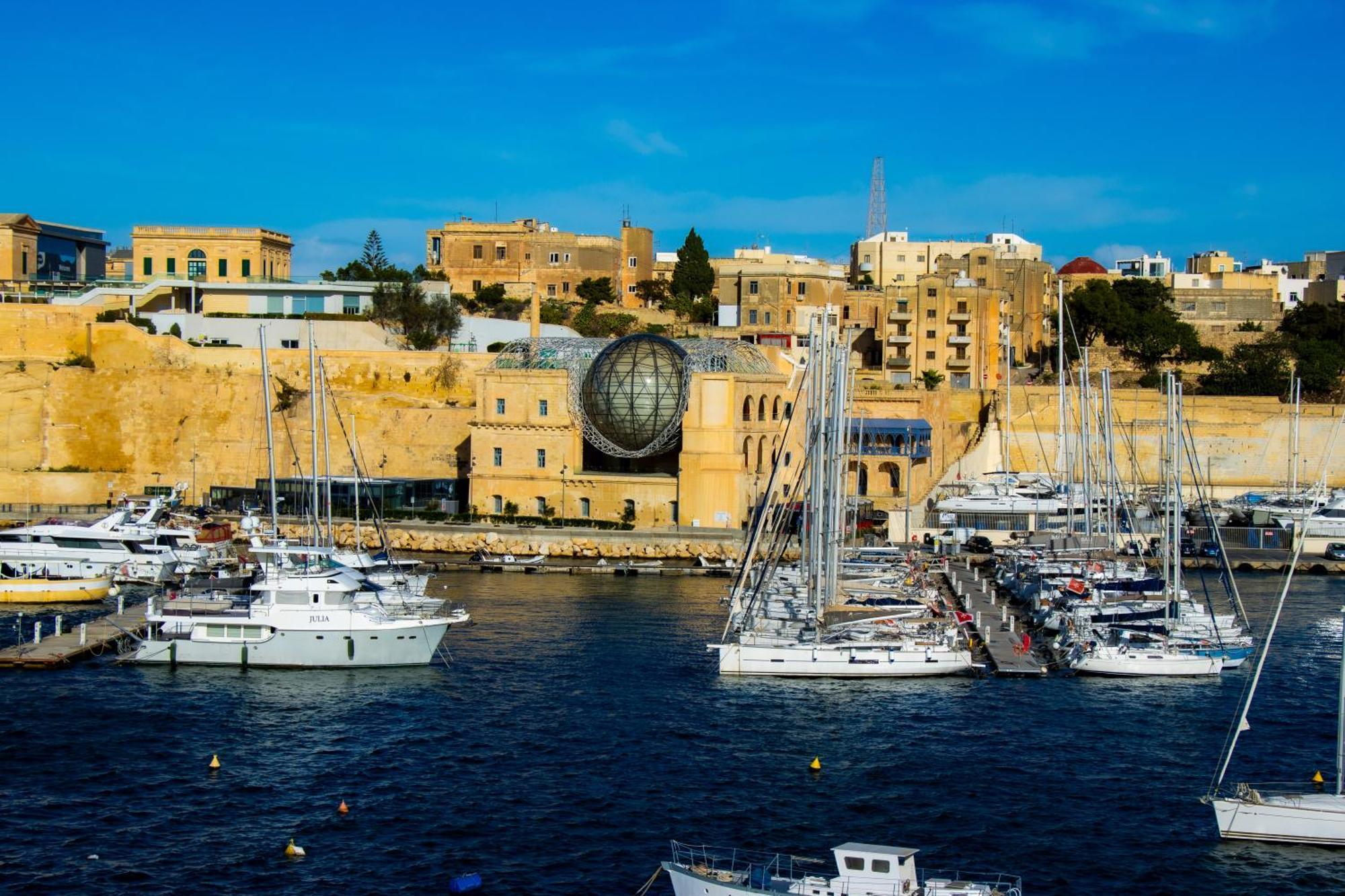 Seagull Birgu - Waterfront Home Екстериор снимка