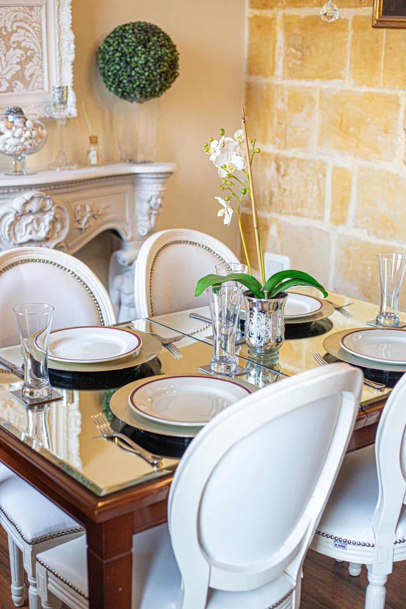 Seagull Birgu - Waterfront Home Екстериор снимка